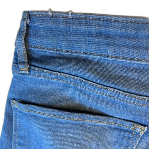 Levis 721 Jeans Wm's 29 Medium Blue High Rise Skinny Distressed Jeans - Picture 6 of 10